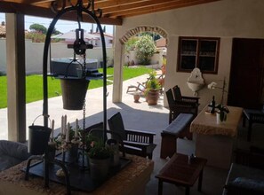 Outdoor dining - Superior one bedroom apartment (Marcana)