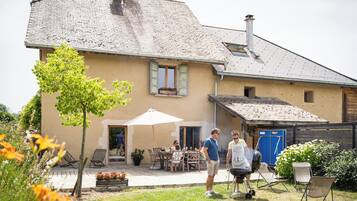 Façana frontal de l'allotjament