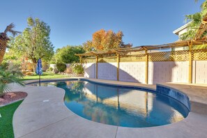 Pool - Las Vegas Area Home w/ Game Room, 10 Mi to Strip! (Henderson)