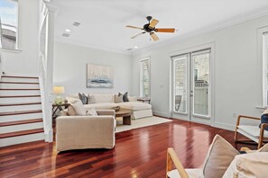 Interior - Dragonfly Dreams 30A by Avantstay Walk to Beach (Panama City Beach)