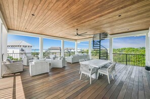 Maison (6 Bedrooms) | Intérieur