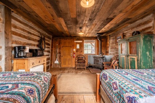 The Foreman Cabin - Pet friendly