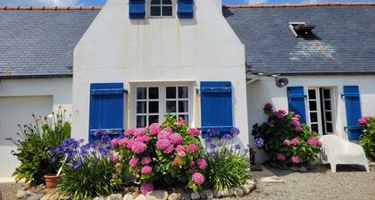 Tipoz'Immo âą Maison Bleue accĂšs Ă pied plage âą spot surf âą jardin clos