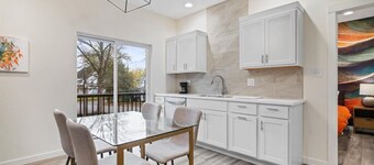 New Boutique Hotel Suite on Haynie's Corner: KING Bed, Parking, Security & More!