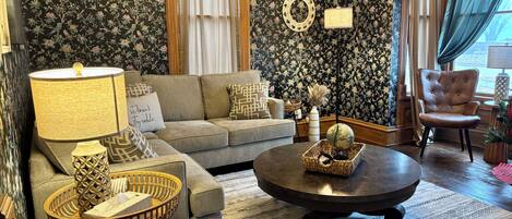 Smart TV, fireplace, books