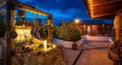 The Hideaway - Shore House