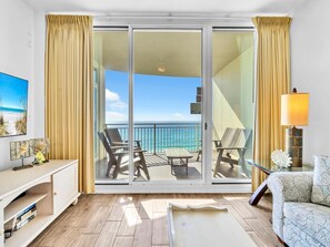 Appart'hôtel, 1 très grand lit et 1 canapé-lit (Aqua Resort 706) | Coin séjour