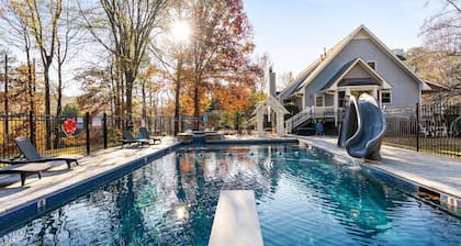 Sweet Tea & Serenity * Pool + Hot Tub * Fire Pit * Playground *