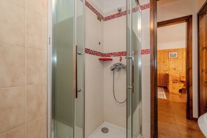 Apartment, Balcony, Mountain View | Bathroom - Casa Lea (Valbondione)