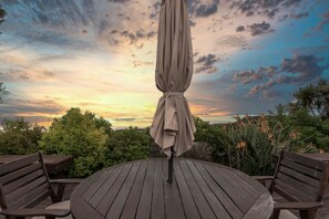 Sundeck - Sunset Capital Of The World (Muriwai)