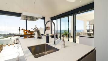 Vila | Dapur pribadi | Lemari es, mesin pencuci piring, dan pemanggang roti