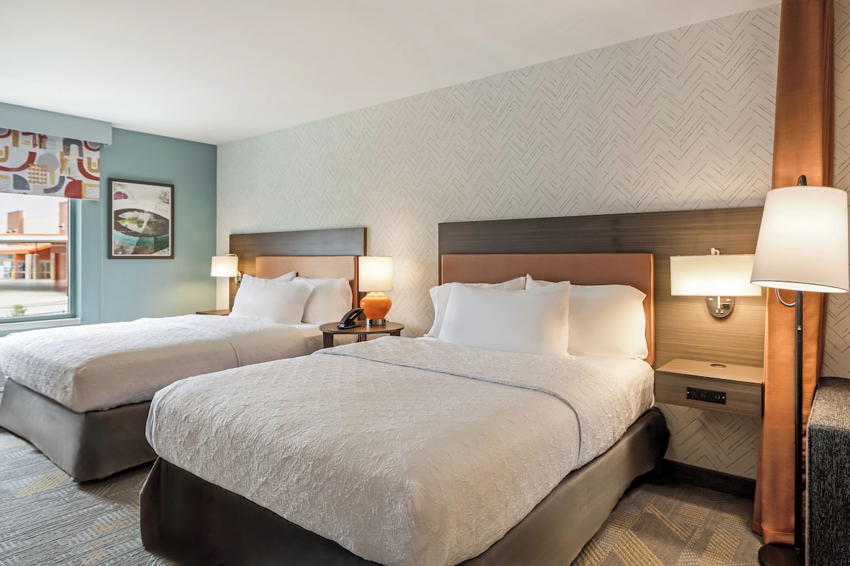 In-room safe, desk, iron/ironing board, free WiFi