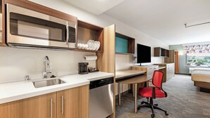 Room - Home2 Suites By Hilton Madison East (Madison)