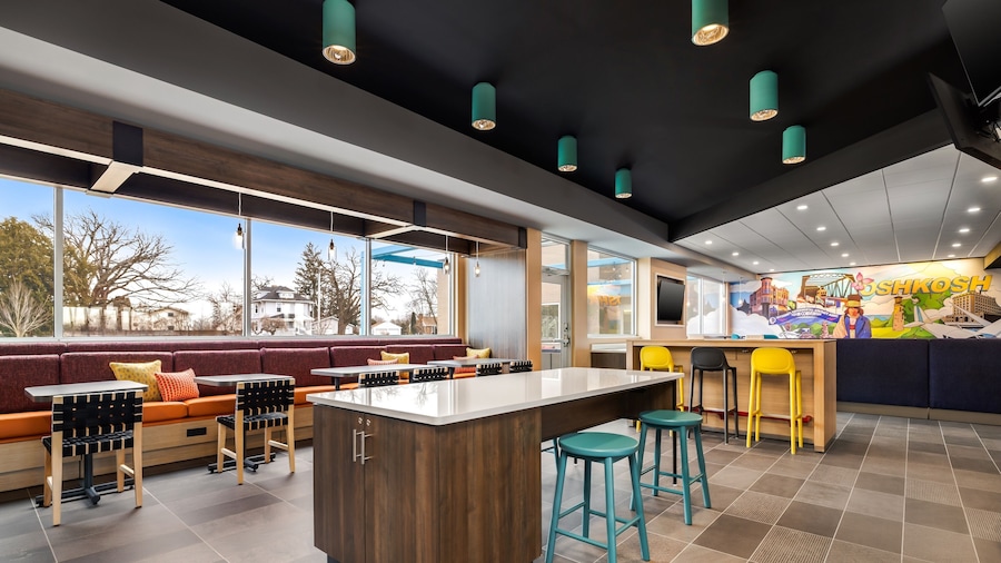 Tru By Hilton Oshkosh