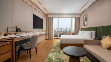 Superior Room, 1 King Bed | In-room safe, desk, soundproofing, free WiFi
