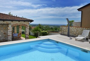 Villa | Piscine | Piscine intérieure, piscine extérieure