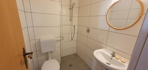 Bathroom - Hotel Grünewald (Hannover)