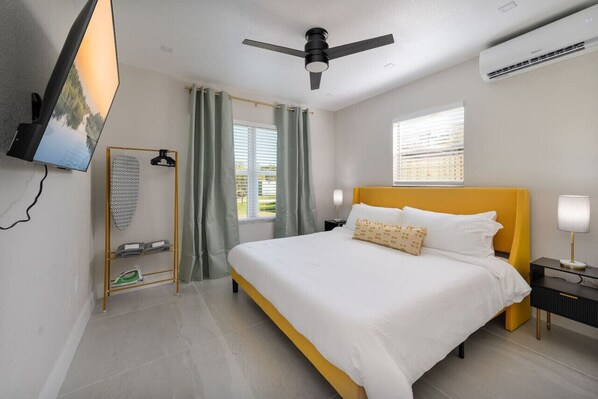 1 bedroom, desk, iron/ironing board, WiFi