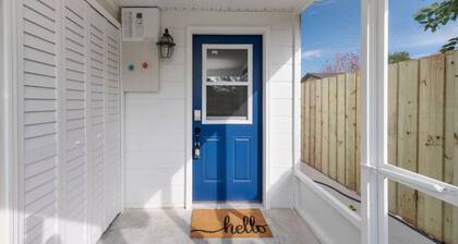 Pet friendly + in Dwtn + 20mi to Disney & Parks!