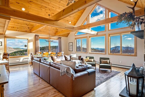 Sunday River MTN Views! Slps 12! HotTub! Lux home