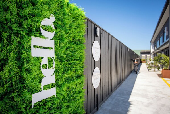 Property grounds - The Residence Apartment Four (New Plymouth)