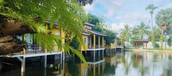 The Pond Residence #3