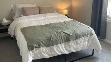 3 bedrooms, WiFi, bed sheets