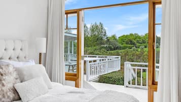 4 Schlafzimmer, Bügeleisen/Bügelbrett, Internetzugang, Bettwäsche