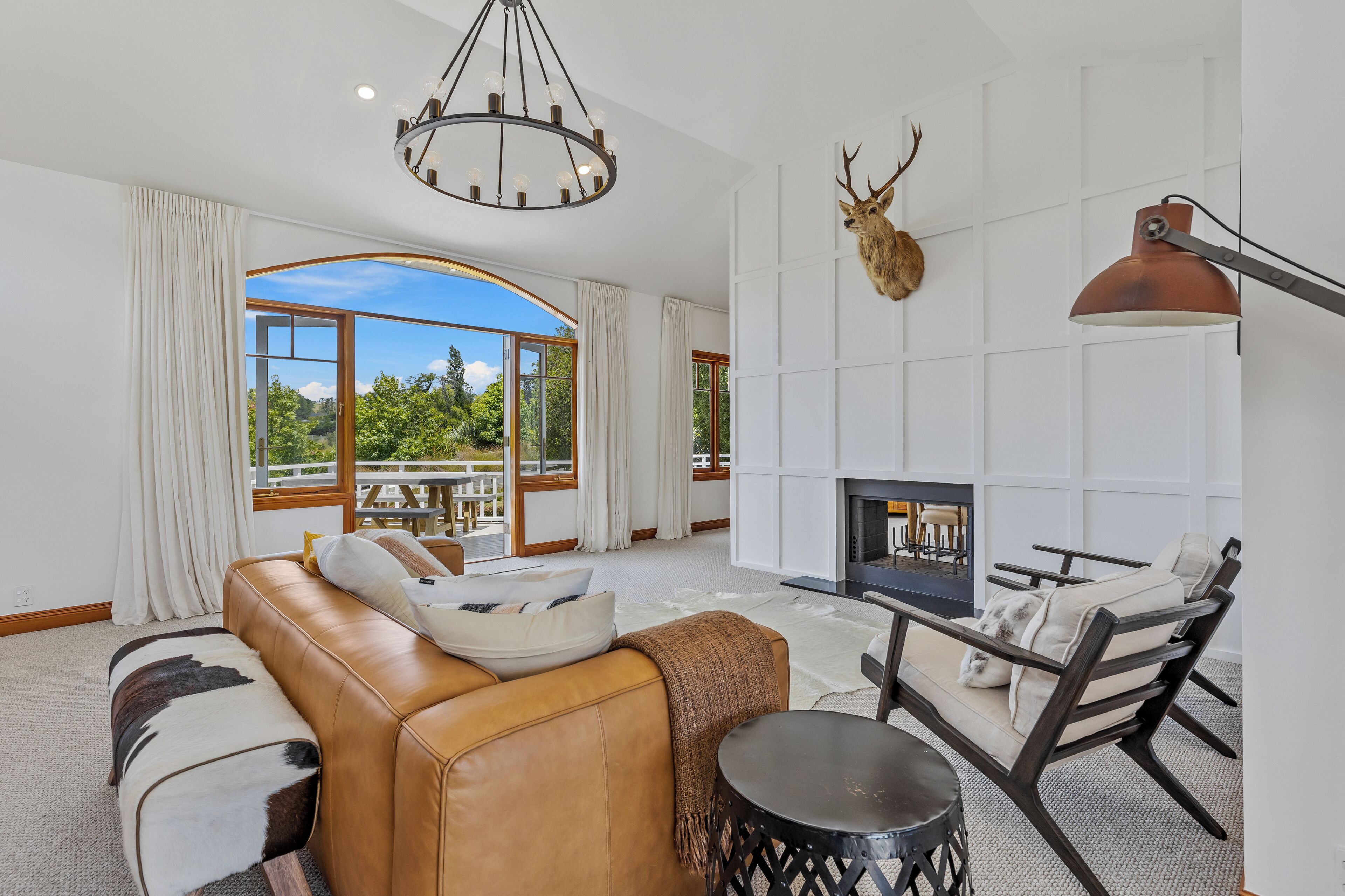 Fernseher, Stereoanlage