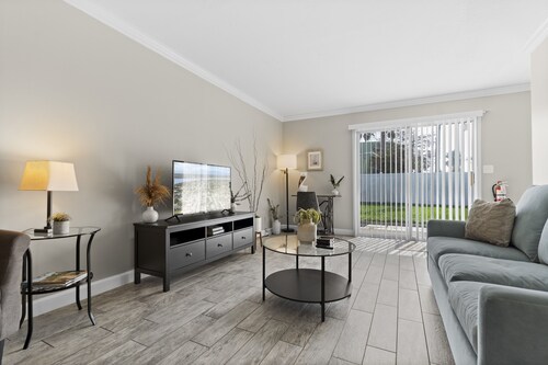 Downtown Retreat | Near Beach & Conch House