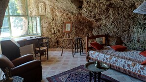 Unclassified image, 4 of 27, button - Eco-friendly house in a quiet location, one hour from the ocean  (Salernes)