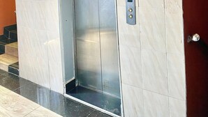 施設の正面