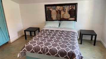 2 bedrooms, desk, iron/ironing board, free WiFi