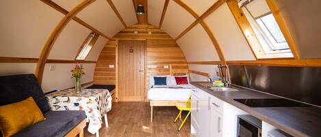 1 Schlafzimmer, kostenloses WLAN, Bettwäsche, Rollstuhlgeeignet