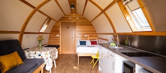 Large-Accessible-Cabine-SDB privée avec douche