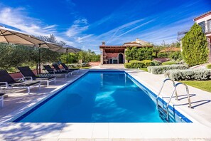 Villa | Pool