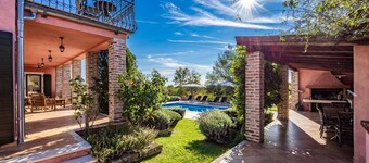 Idyllic Istrian Escape With Pool