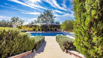 Villa | Pool | Indoor pool, outdoor pool