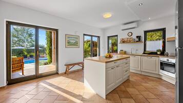 Villa | Private kitchen