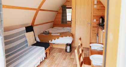 Cosy Glamping Cabin near Bury St Edmunds