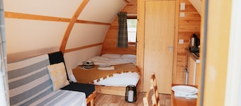 Cosy Glamping Cabin near Bury St Edmunds