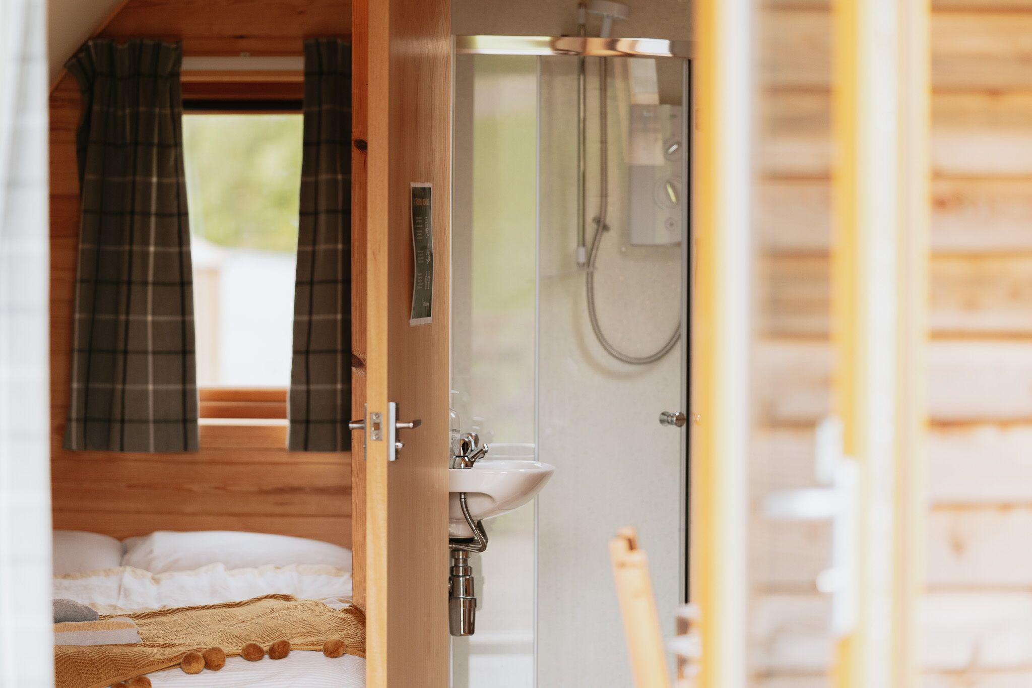 Dusche, Seife, Toilettenpapier