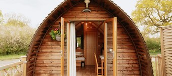 Cosy Glamping Cabin near Bury St Edmunds