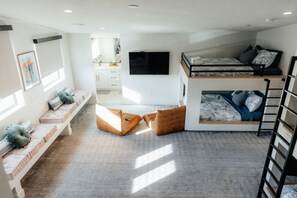 10 soveværelser, skrivebord, weekendseng, gratis Wi-Fi