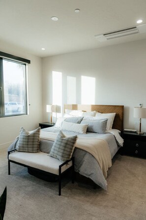 7 soveværelser, skrivebord, Wi-Fi, sengetøj