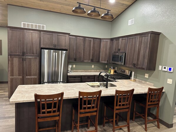 Microwave, oven, stovetop, dishwasher