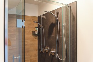 Shampoo - The Residence Apartment Six (New Plymouth)