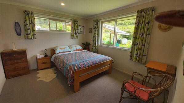 3 bedrooms, WiFi, bed sheets