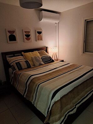 2 quartos, ferros/tábuas de passar roupa, Wi-Fi, roupa de cama