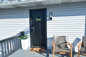 Exterior detail - Boho Studio Downtown Amish Country + Scenic Views (Walnut Creek)